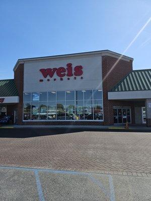 Weis Markets