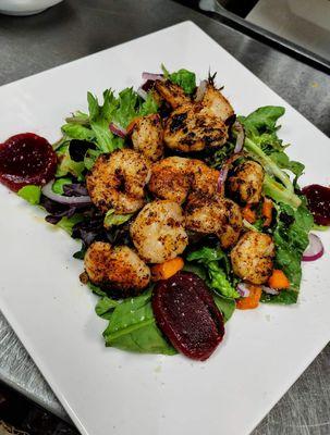 the RK salad with grilled shrimp added.