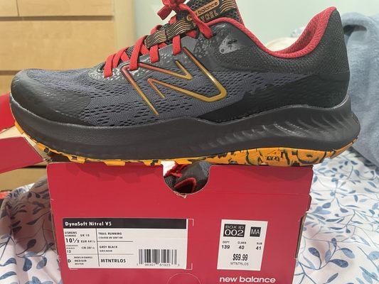 DynaSoft Nitrel V5 trail running shoes