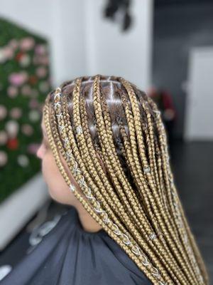 Large Knotless box braids