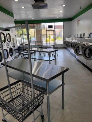 There is always a staff member present at the Laundromat to assist you with any questions. We also have free Wi-Fi. Very clean to.