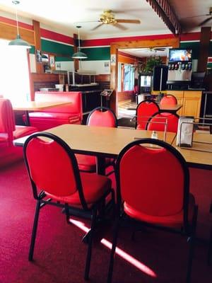 Clean comfortable dining area.