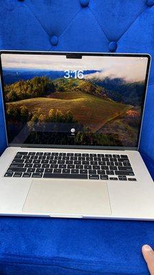 Brand New MacBook Air 15-inch, M3, 2024 16GB/512GB