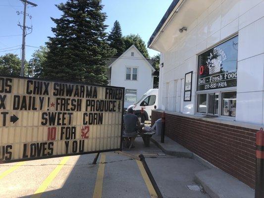 Amazing spot to stop for gyros, chicken shawarma, home seasoned steak fries!