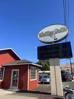 Outside - sign states "Voted Best Breakfast in Yakima"