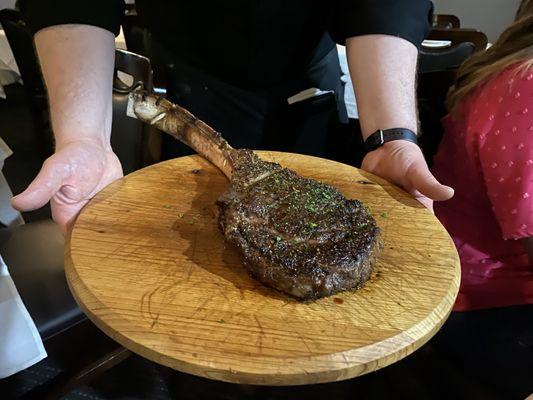 40oz Tomahawk Ribeye