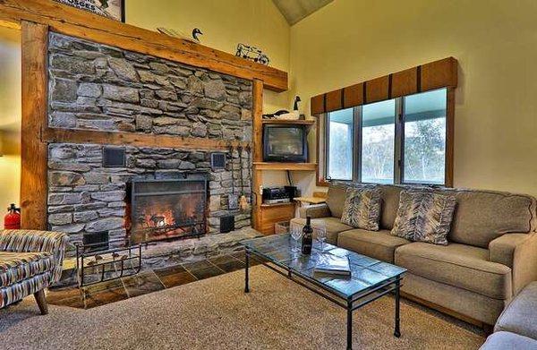 Northbrook 2 Vacation Townhouse https://www.vermontvacations.com/killington-vacation-rentals/northbrook-townhouse-unit-2