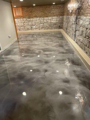 Beautiful Silver Metallic Floor which is also waterproof and simple to clean. Perfect for basements.