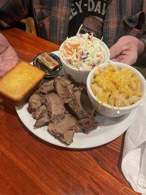 Brisket, smoked mac n cheese, coleslaw and cornbread.