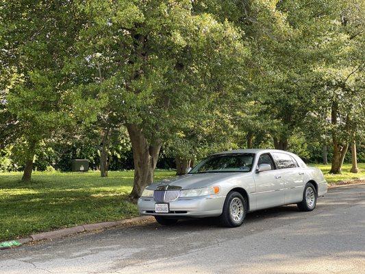 The repaired Lincoln Town Car.