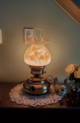 April 2021: Got this Fenton hand-painted early 1970s lamp for a wickedly good price!