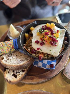 Hash w/smoked trout