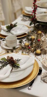 Holiday Place Settings