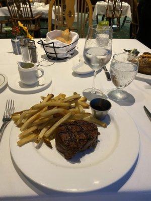 Filet with French fries