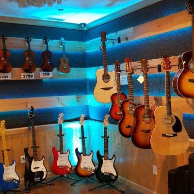 Big selection of Guitars, acoustic & electric