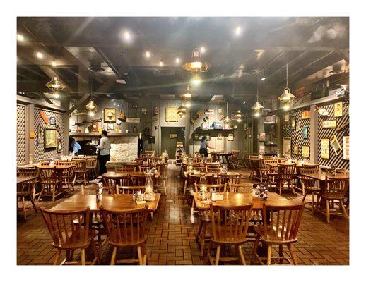 Inside Cracker Barrel Old Country Store.W Diehl Rd, Naperville,IL Traditional American/Southern Breakfast BrunchLunch Dinner.GiftShop.Cool!