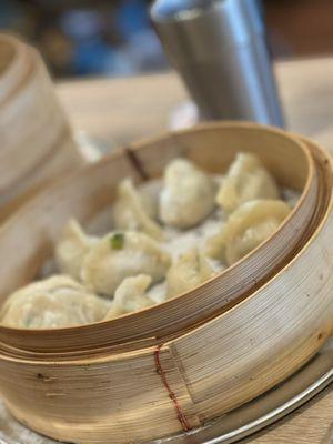 Shrimp & chive dumpling