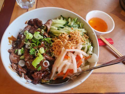 Bun Bo Xao (lemongrass beef with vermicelli noodles)