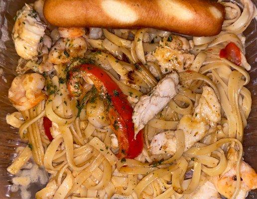 Cajun Shrimp & Chicken Pasta