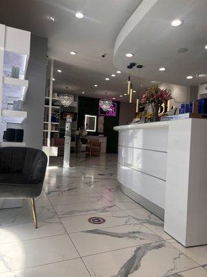 Beauty Lounge waiting area