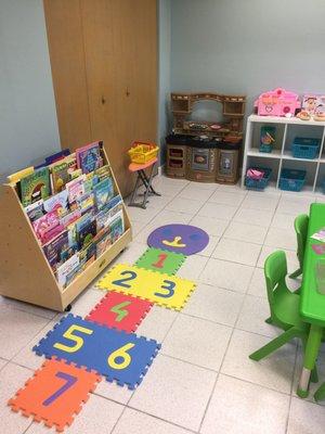 3 year old classroom.  Lots of books!