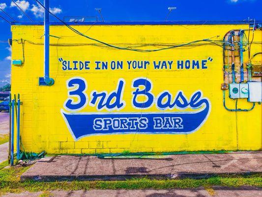 Third Base Sports Bar