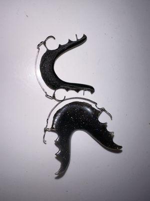 black, sparkly retainers