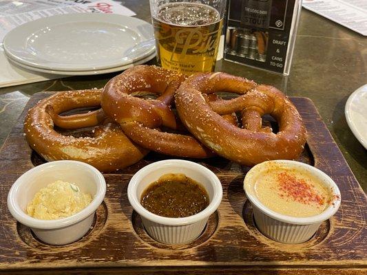 Pike Pretzel Platter