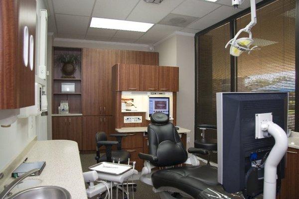 Dental treatment room