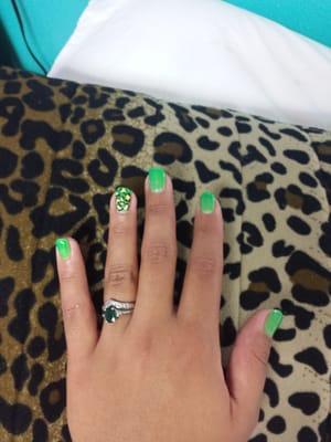 Green gel with design  $10