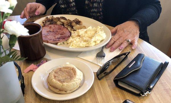 Scrambled egg white platter