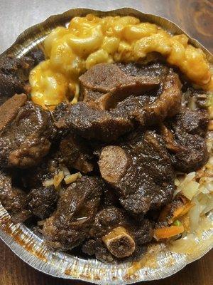 Oxtails w/ Macaroni & Cheese & cabbage  12-18-2021