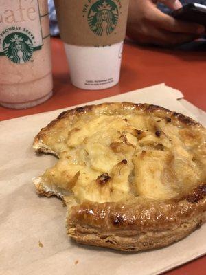 Rustic apple tart, green tea latte & strawberry cream frappe