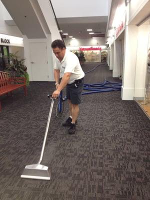 Commercial Cleaning Experts for more than 2 decades!