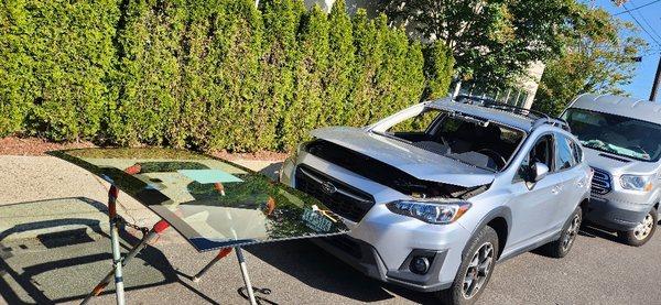 Subaru outback 2020 windshield replacement 
Donde by MAG MIDNIGHT AUTO GLASS