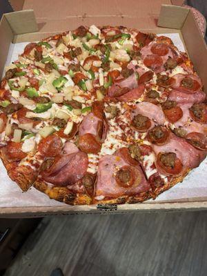 Half & Half Pizza (Extra Large) butcher block and Italian Chicken