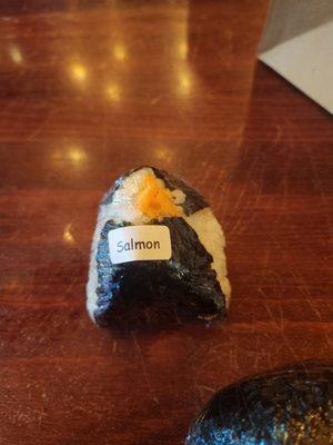 Salmon onigiri  2.60