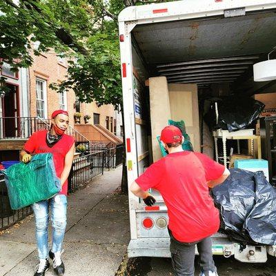 Moving USA NY, Professional Moving Team doing the job RIGHT!