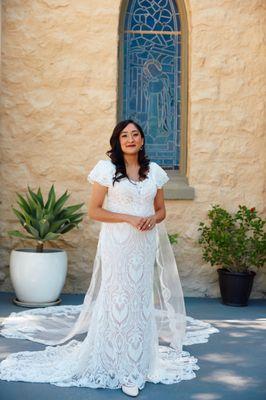 Saint clark ivory wedding dress with cathedral veil & custom sleeves