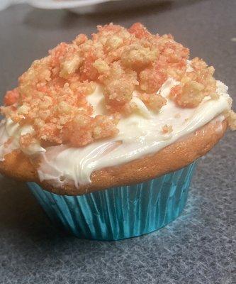 Strawberry Crumble Cupcake