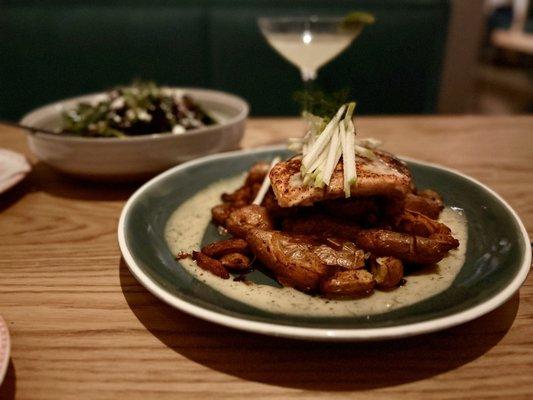 Salmon and smashed fingerling potatoes, beet salad, gin gimlet cocktail