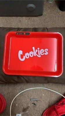 Cookies glow tray