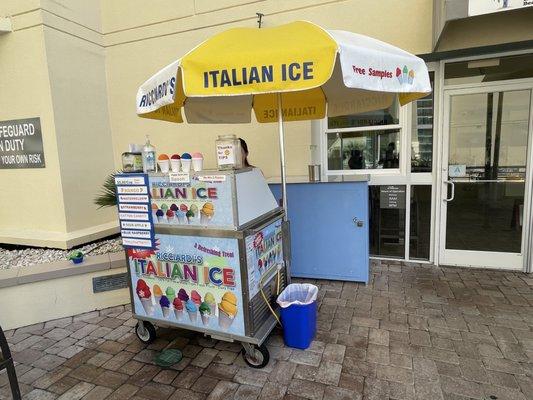 Kiosk by the pool at Club Wyndham Ocean Boulevard (North Myrtle Beach)