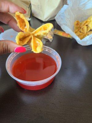 Crab Rangoons (8)