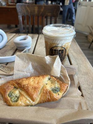 Pumpkin Pie Cold Brew & Spinach Ricotta Croissant