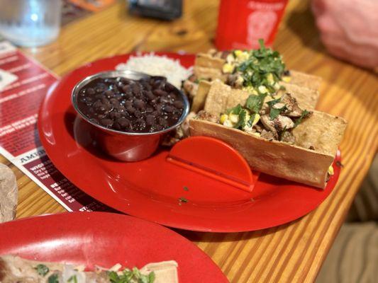 Chicken taco with black beans