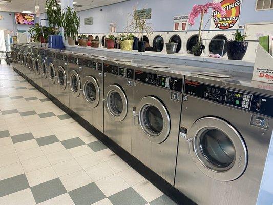 JB Coin Laundry Plus (818) 336-1051