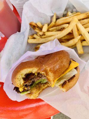 Cheeseburger & Fries