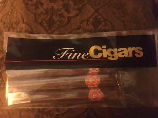 Went in looking for cigars to send off Uncle Dave. Left satisfied and with money still in my pocket.