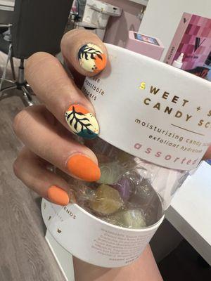 Orange matte nail design